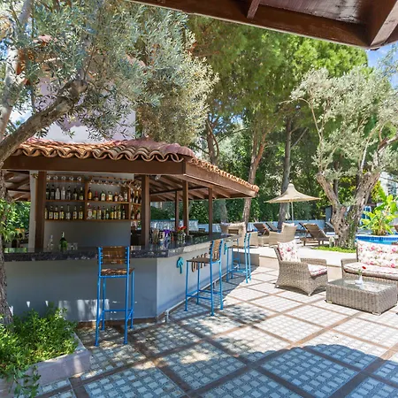 Risus Garden Marina Otel