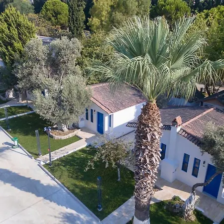 Risus Garden Marina Hotell 3*