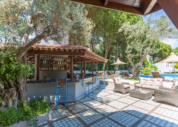 Risus Garden Marina فندق