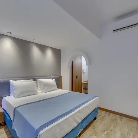 Risus Garden Marina 3*