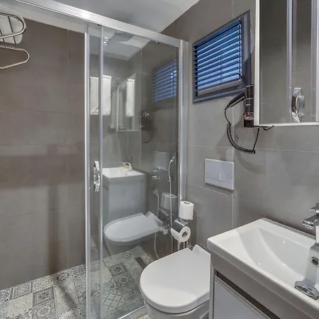 Risus Garden Marina Hotel 3*