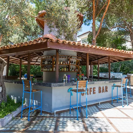 Hotel Risus Garden Marina 3*