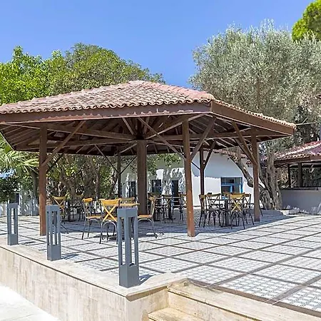 Risus Garden Marina