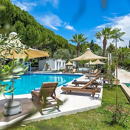 Risus Garden Marina 3*