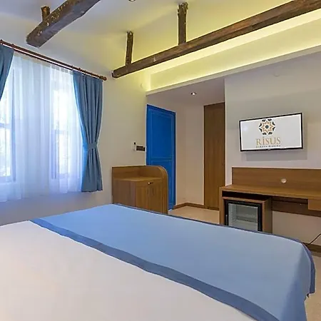Risus Garden Marina Hotel 3*