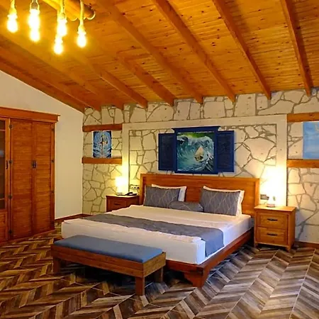 Hotel Risus Garden Marina