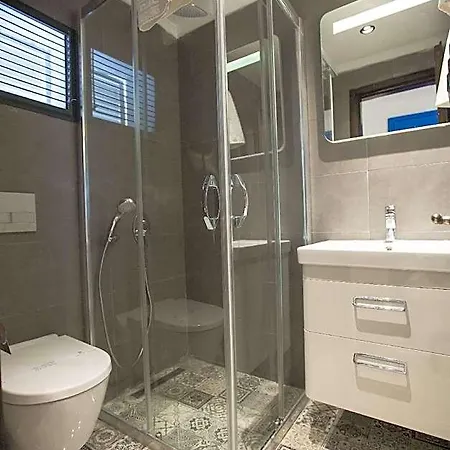 Risus Garden Marina Hotell