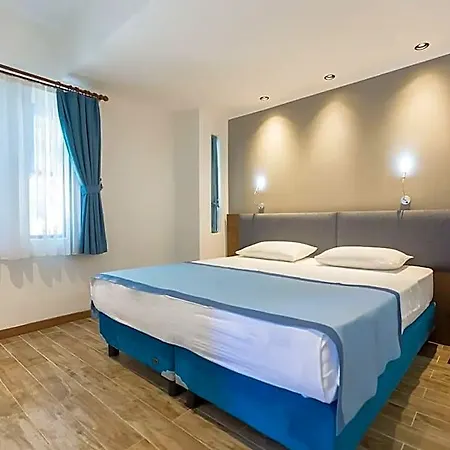 Risus Garden Marina Kusadası