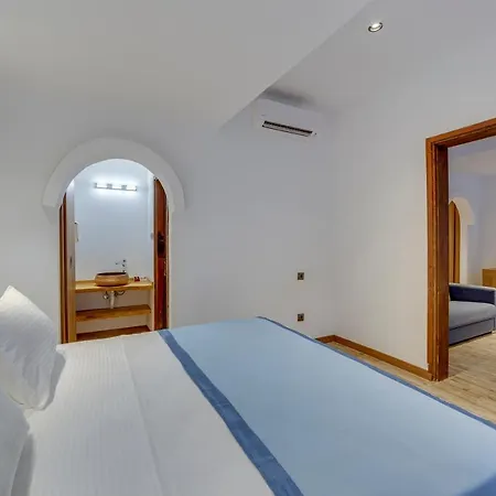 Risus Garden Marina Hotel 3*